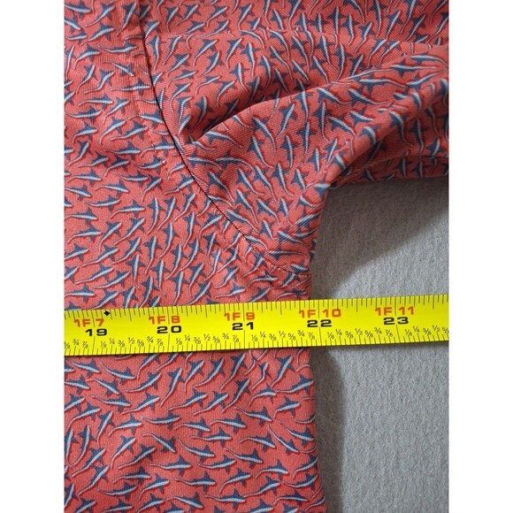 Southern Tide Shirt Mens Medium Shark Print AOP Performance Golf Polo Cocktail - Picture 7 of 7